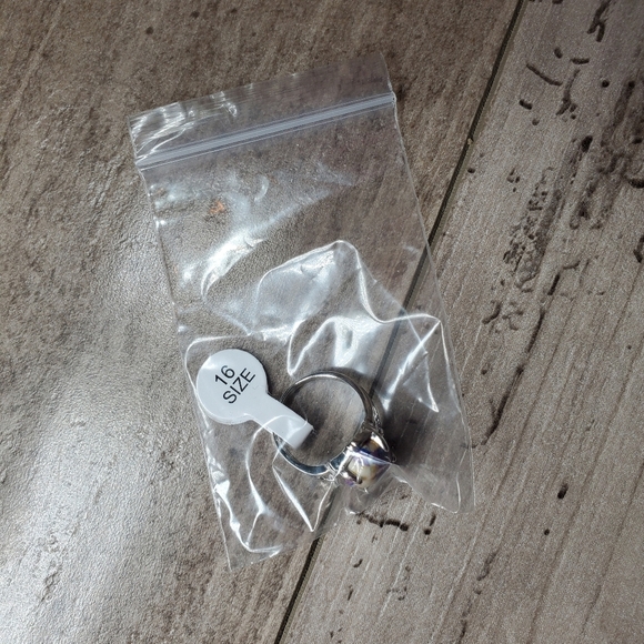 NWT Women's Silver Tone Purple and Cream Ring Size 5 - Picture 5 of 15